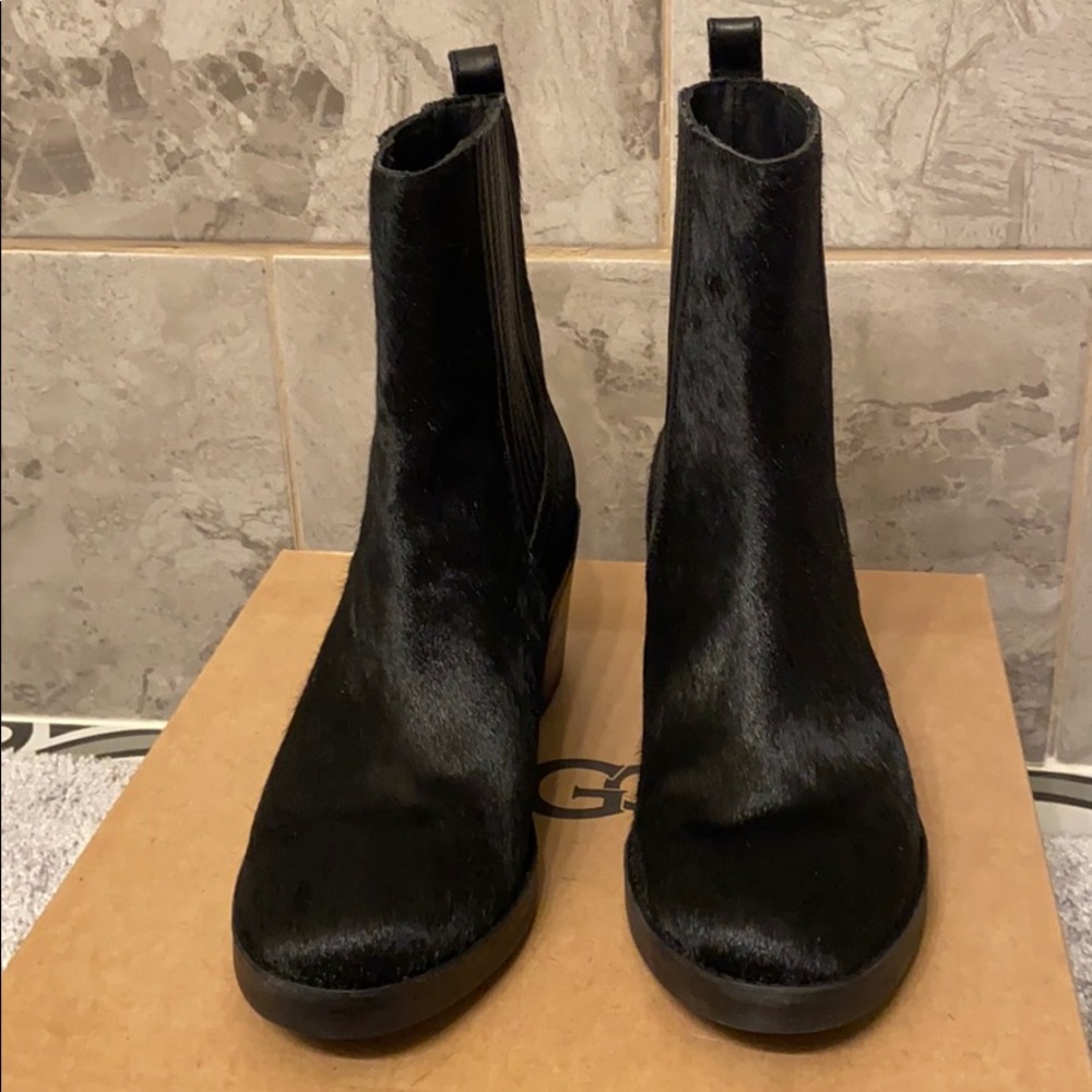 Ugg women’s mid calf boots